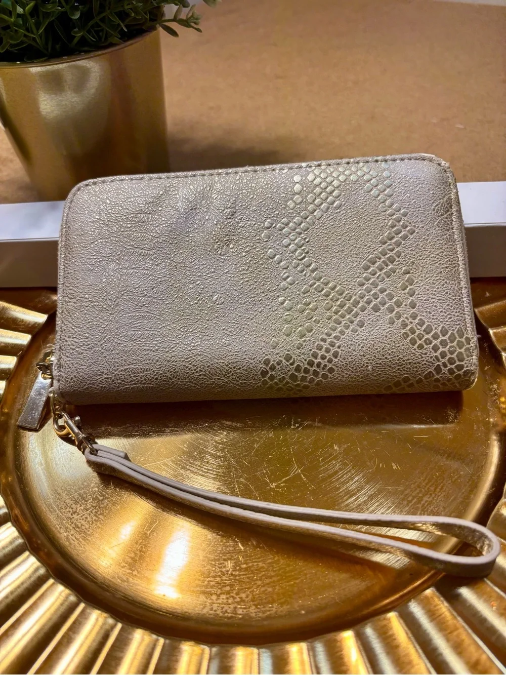 Gold Snake-Embossed Zip Wristlet Wallet - Unbranded